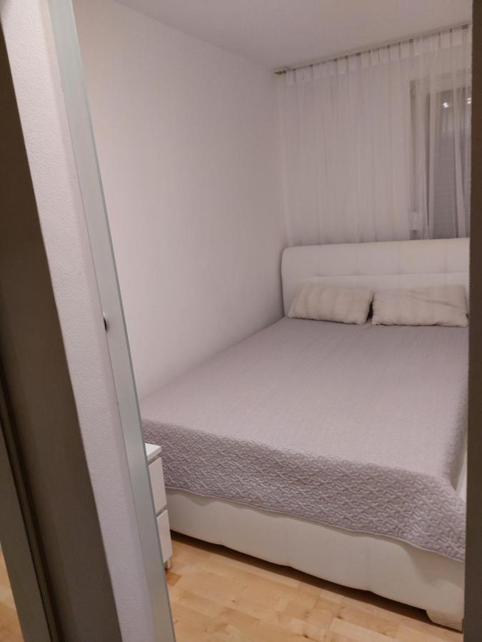 Family Zrnka S Parkingom, Romobilima I Biciklima * Rovinj