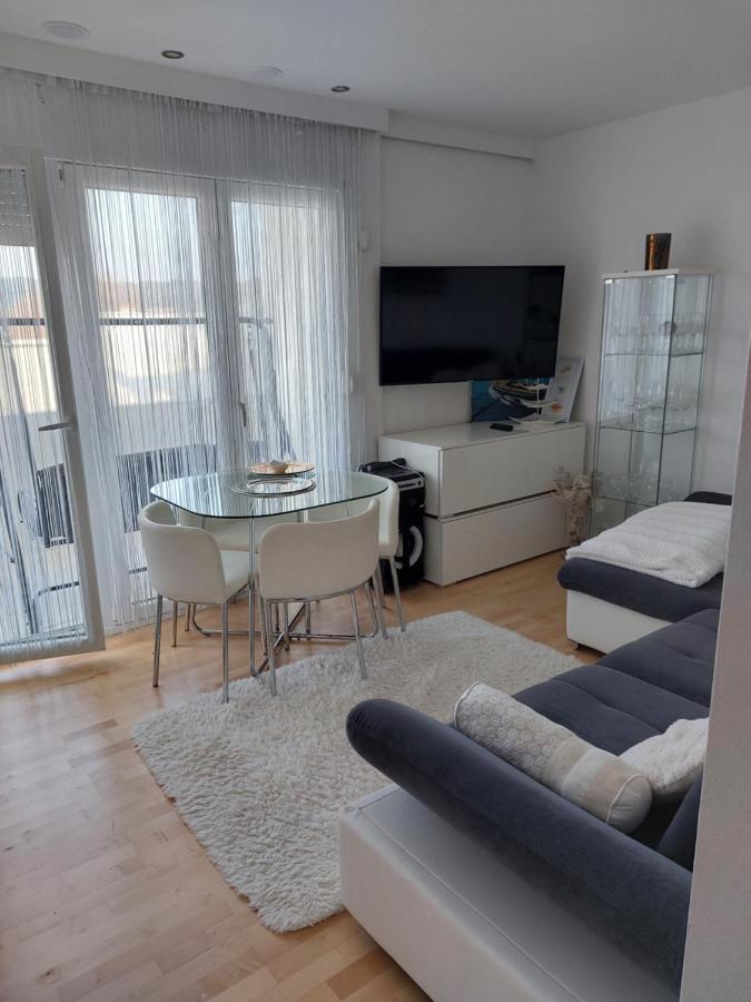 Family Zrnka Apartment Rovinj