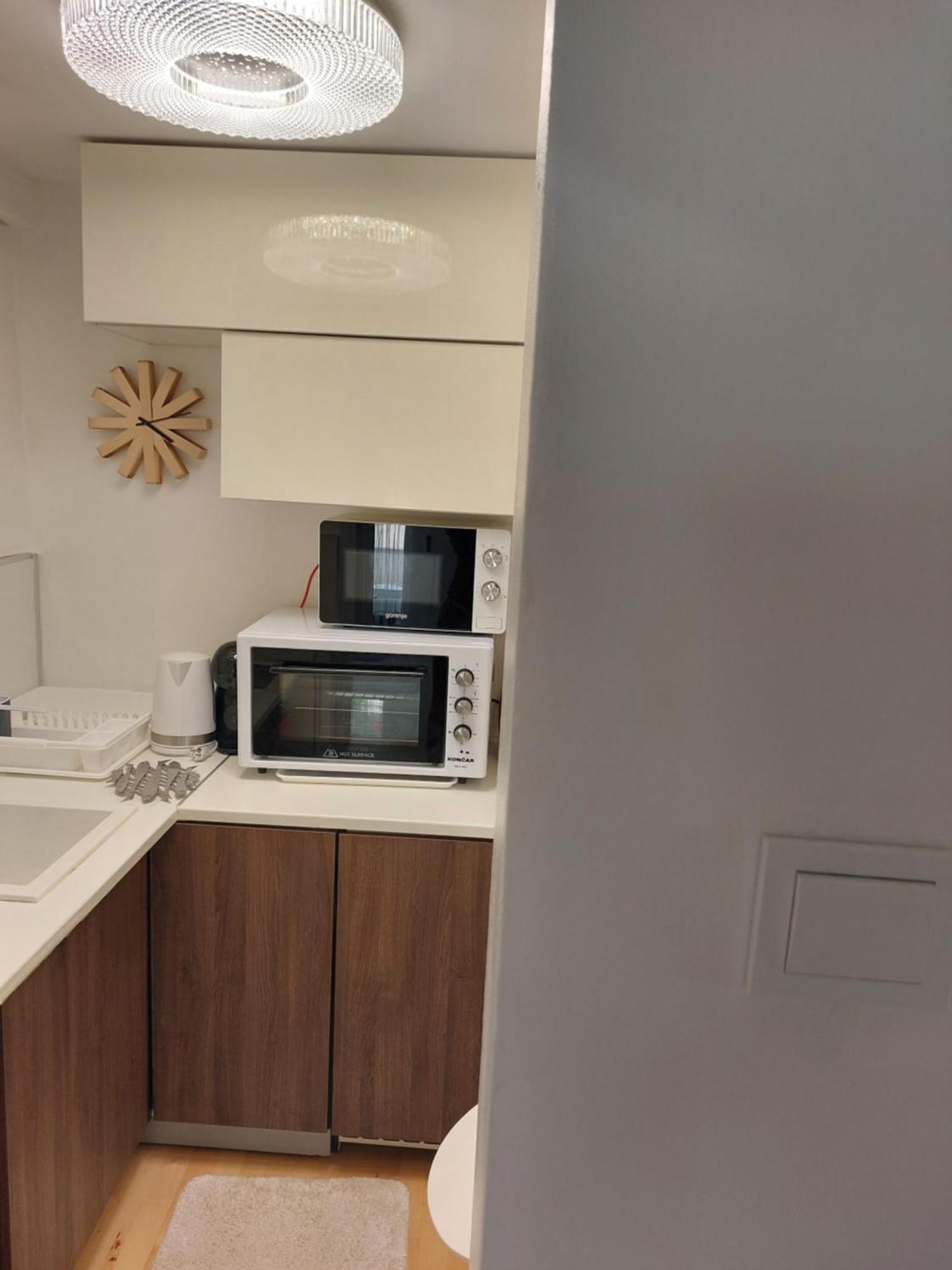 Apartment Family Zrnka