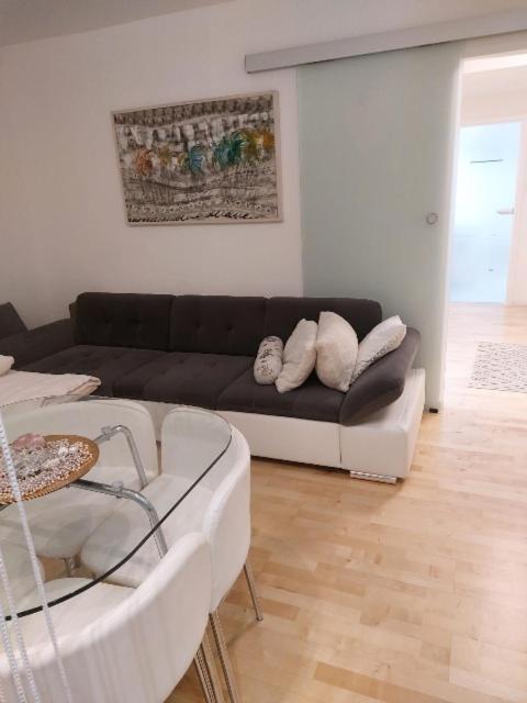 Family Zrnka Apartment Rovinj
